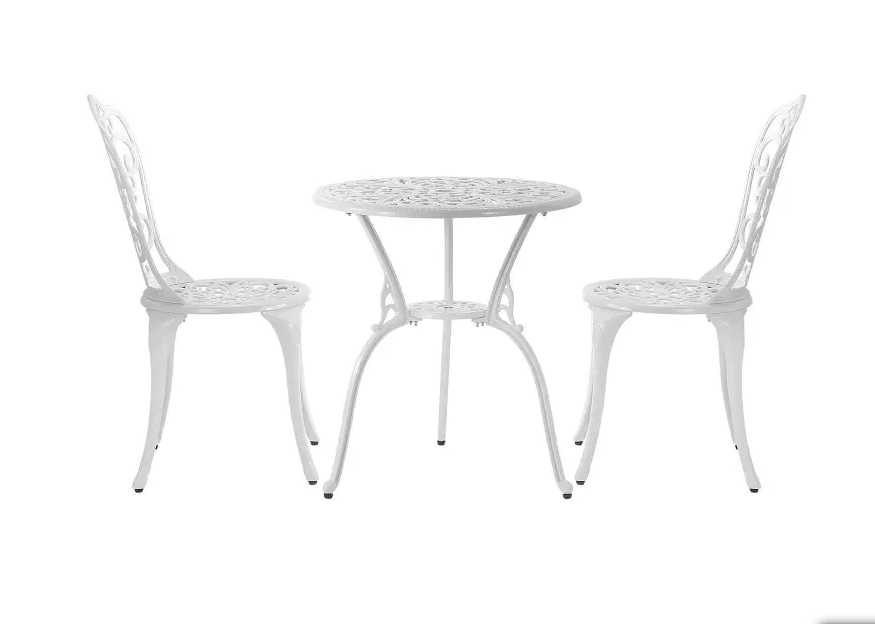 Outdoor dining set