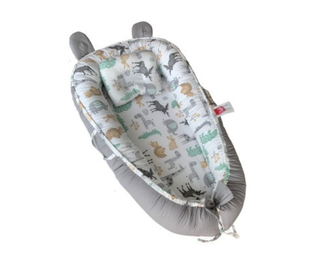 Gominimo Breathable Material Hidden Zipper Portable Baby Lounger & Baby Nest With Pillow (Animals)