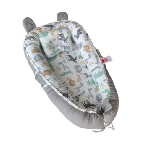 Gominimo Breathable Material Hidden Zipper Portable Baby Lounger & Baby Nest With Pillow (Animals)